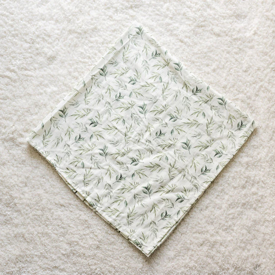 Load image into Gallery viewer, Linen Leaves Muslin Swaddle (Set of 3)
