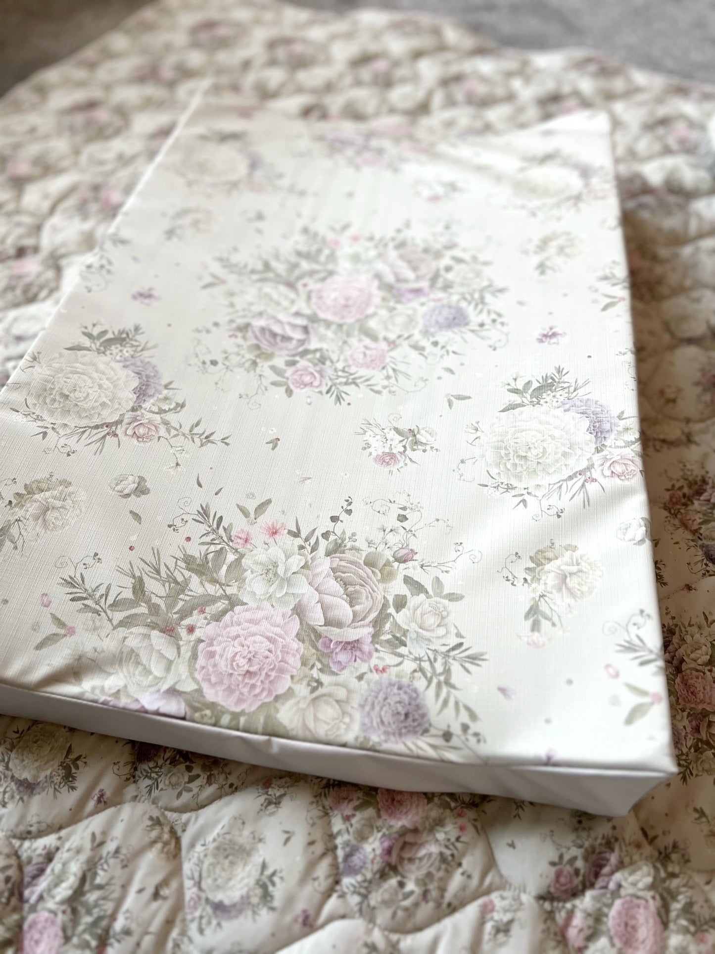 Antique Rose Wedge Mat