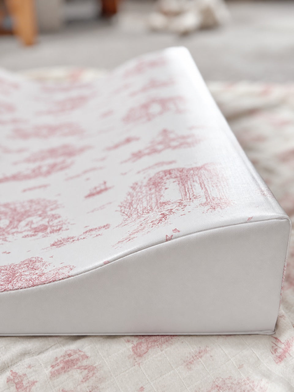 Spring Toile Pink Wedge Mat