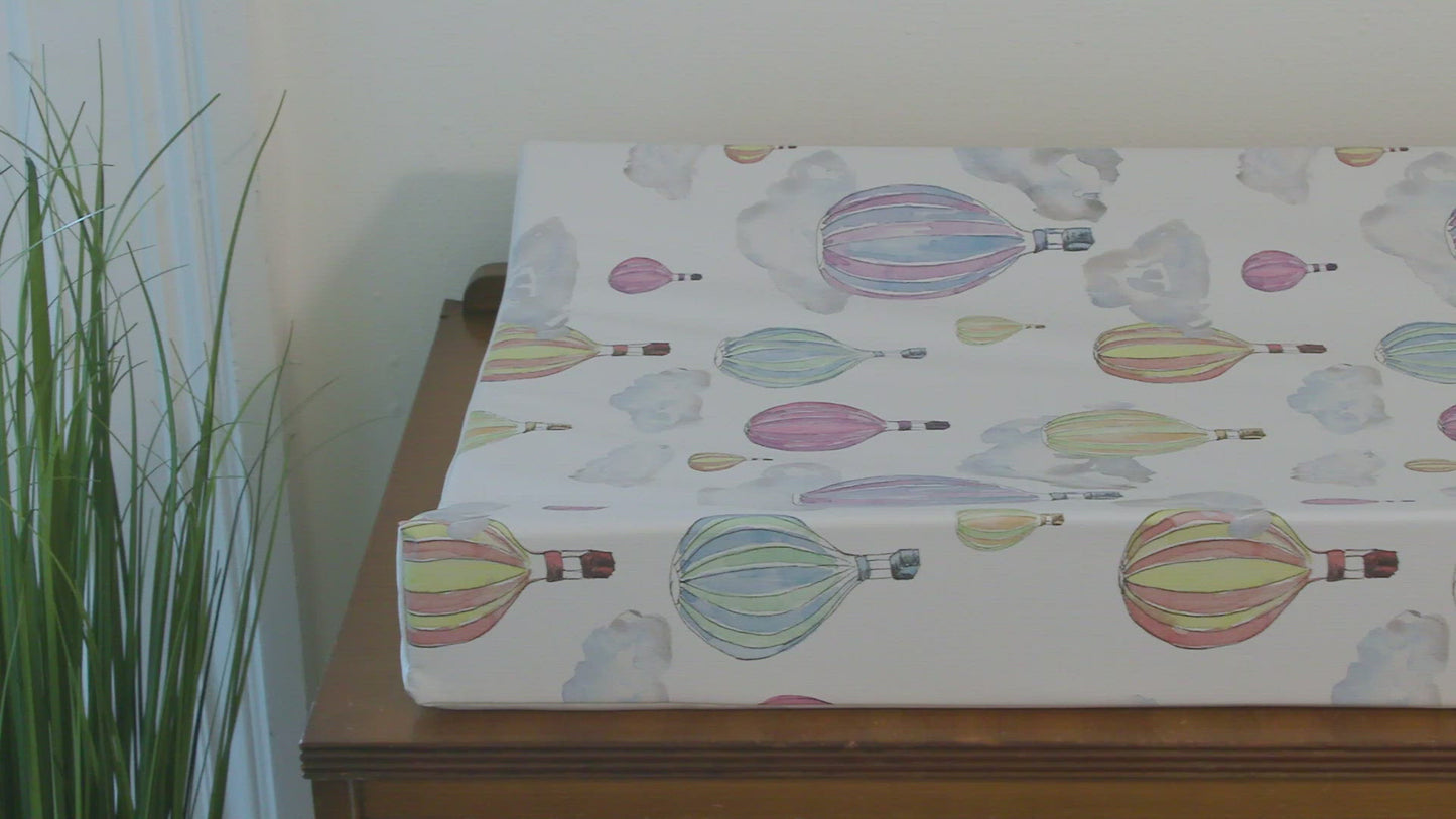 Load and play video in Gallery viewer, Balloon Festival White Wedge Mat
