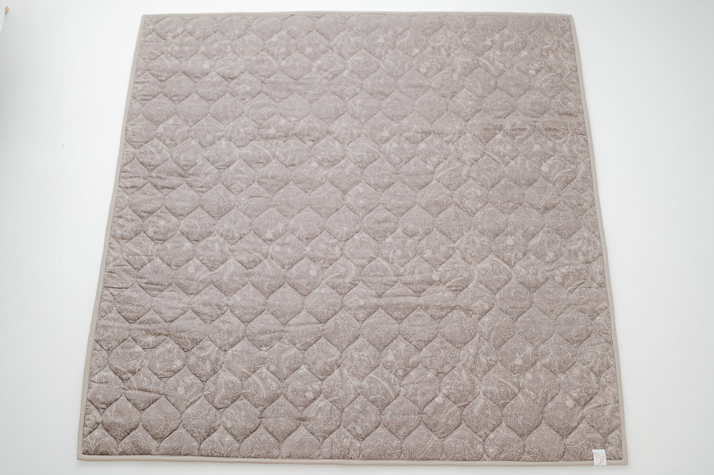 Load image into Gallery viewer, Lovely Lines Royal Quilted Playmat

